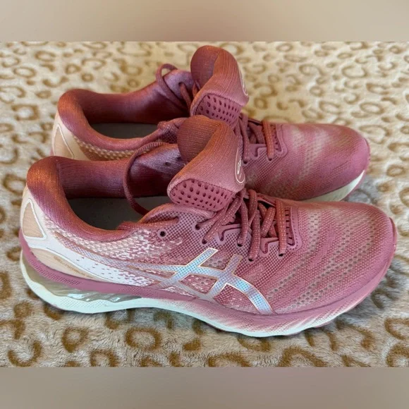 ASICS Women's Gel-Nimbus Running Shoes - Dusty Rose Women’s Size: 9 - Picture 4 of 11